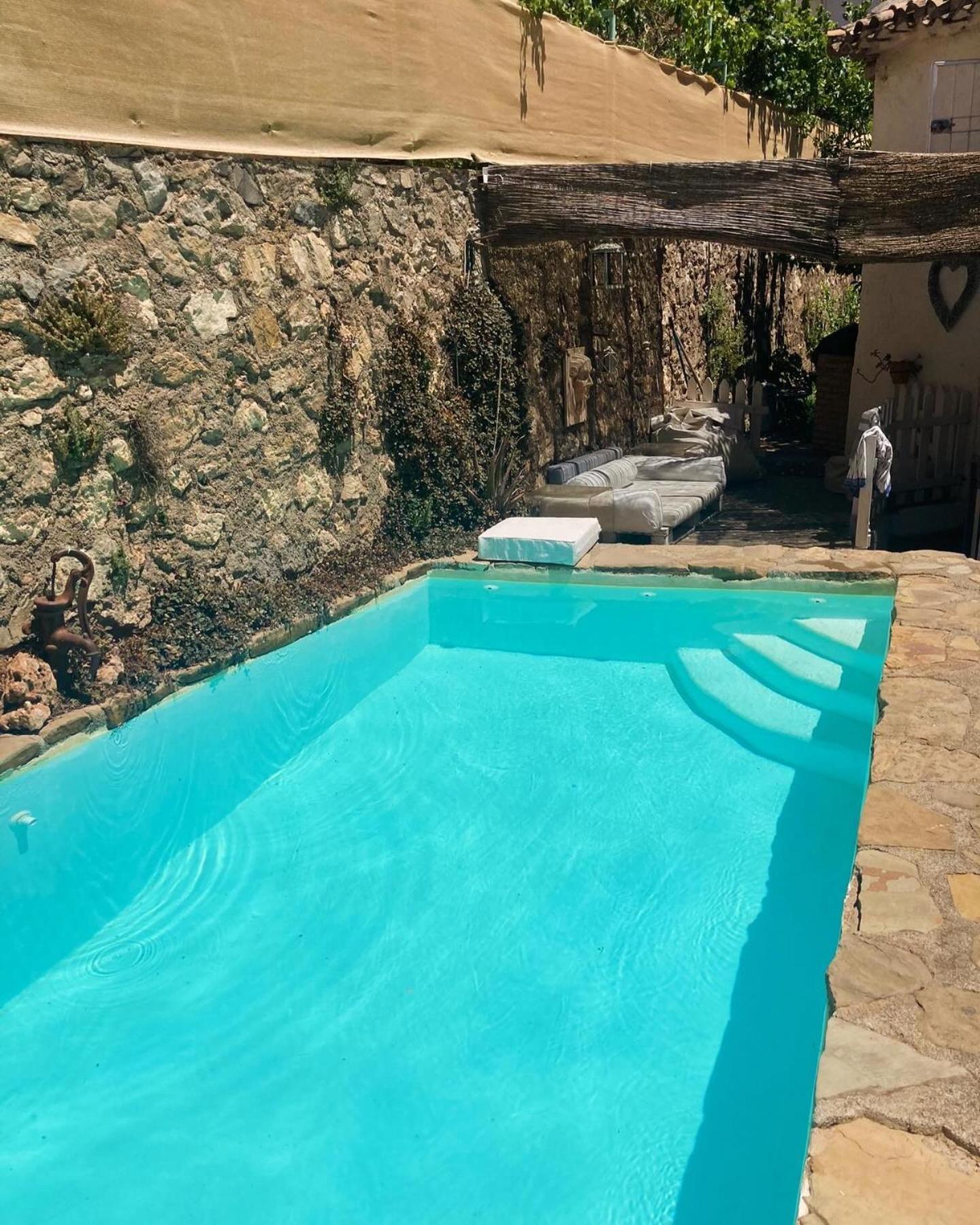 Casita Del Peral Gueejar Sierra Villa Exterior photo